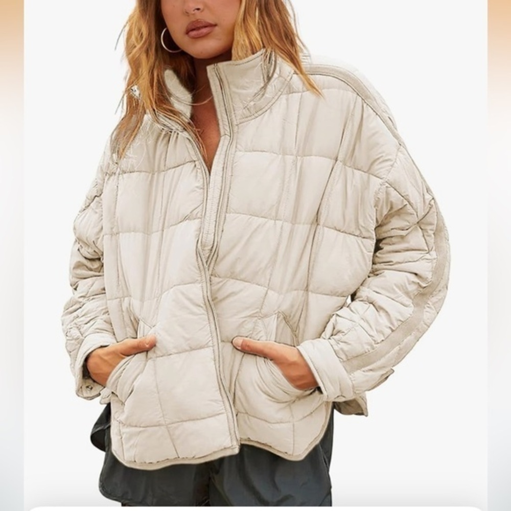 NWT Women's Cream Quilted Jacket